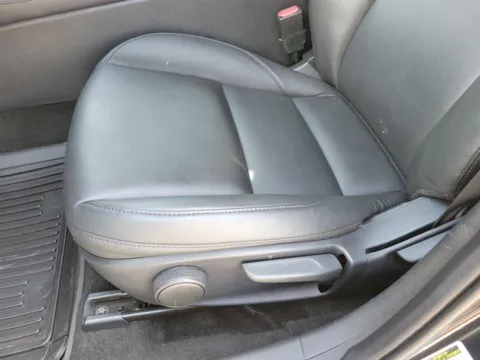 More photos of 2023 Mazda Mazda3 Sedan 2.5 S Select at Susan Schein Automotive - Pelham, AL