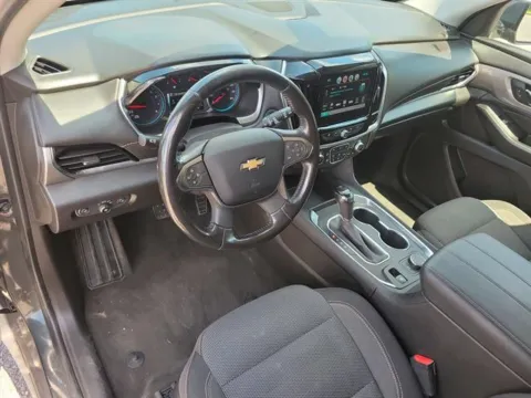 Photos of 2019 Chevrolet Traverse LT Cloth for sale in Pelham, AL at Susan Schein Automotive - Pelham