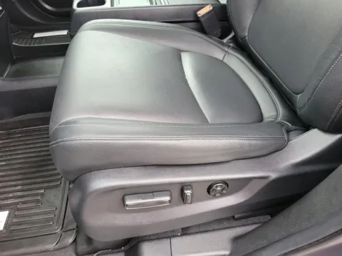 More photos of 2025 Honda Odyssey EX-L at Susan Schein Automotive - Pelham, AL