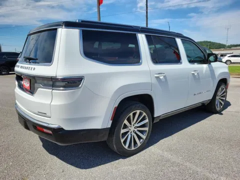 More photos of 2023 Jeep Grand Wagoneer Series II at Susan Schein Automotive - Pelham, AL