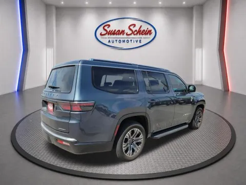 More photos of 2024 Jeep Wagoneer Series II at Susan Schein Automotive - Pelham, AL
