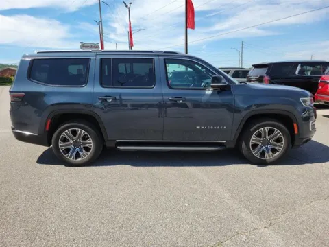 More photos of 2024 Jeep Wagoneer Series II at Susan Schein Automotive - Pelham, AL