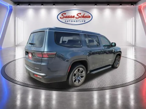 More photos of 2024 Jeep Wagoneer Series II at Susan Schein Automotive - Pelham, AL