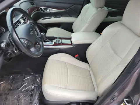 Another view of 2018 INFINITI Q70 3.7 Luxe for sale in Pelham, AL at Susan Schein Automotive - Pelham