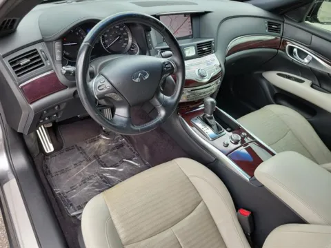 Photos of 2018 INFINITI Q70 3.7 Luxe for sale in Pelham, AL at Susan Schein Automotive - Pelham