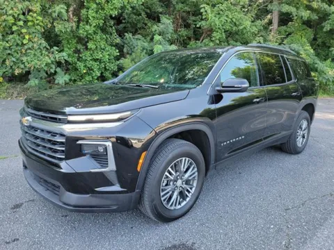 Black 2026 Chevrolet Traverse LT for sale in Pelham, AL