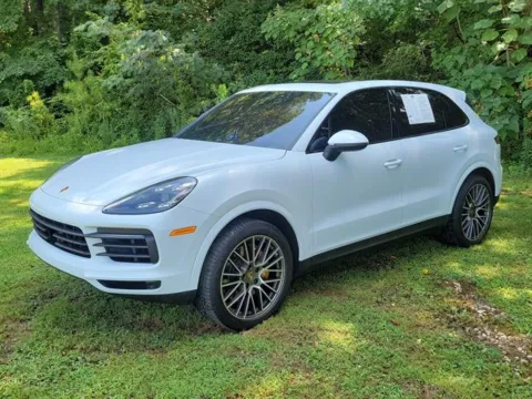 White 2022 Porsche Cayenne Platinum Edition for sale in Pelham, AL