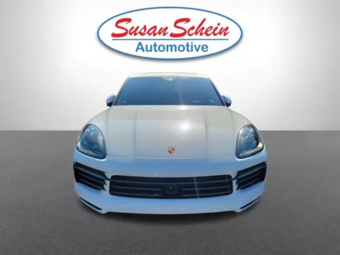 Photos of 2022 Porsche Cayenne Platinum Edition for sale in Pelham, AL at Susan Schein Automotive - Pelham