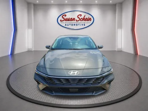 Photos of 2025 Hyundai Elantra Limited for sale in Pelham, AL at Susan Schein Automotive - Pelham