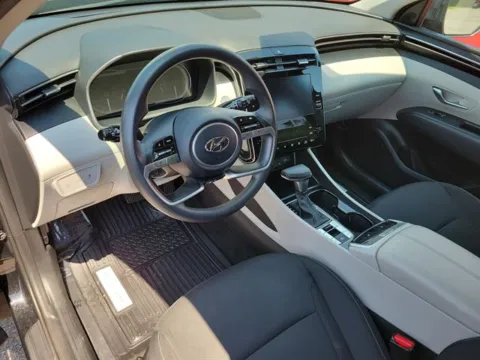 Photos of 2024 Hyundai Tucson SEL for sale in Pelham, AL at Susan Schein Automotive - Pelham