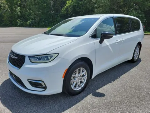 White 2025 Chrysler Pacifica Select for sale in Pelham, AL
