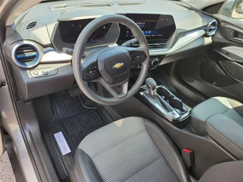 Photos of 2025 Chevrolet Trax LT for sale in Pelham, AL at Susan Schein Automotive - Pelham