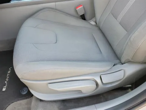 More photos of 2024 Hyundai Elantra SE at Susan Schein Automotive - Pelham, AL