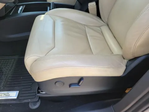 More photos of 2017 Tesla Model X 90D at Susan Schein Automotive - Pelham, AL