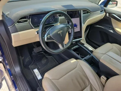 Photos of 2017 Tesla Model X 90D for sale in Pelham, AL at Susan Schein Automotive - Pelham