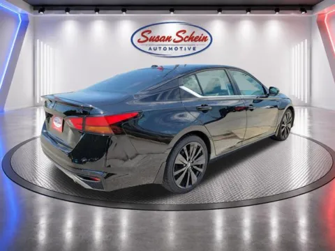 More photos of 2020 Nissan Altima 2.5 SR at Susan Schein Automotive - Pelham, AL