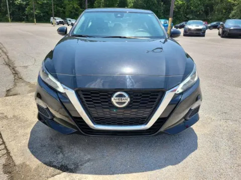 Photos of 2020 Nissan Altima 2.5 SR for sale in Pelham, AL at Susan Schein Automotive - Pelham