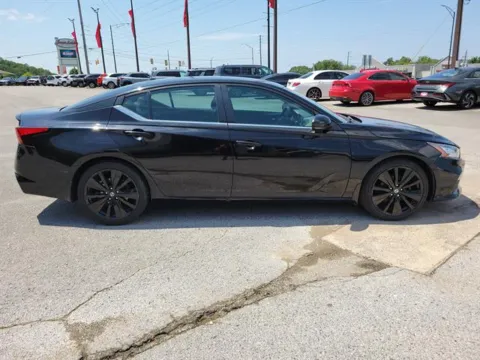 More photos of 2020 Nissan Altima 2.5 SR at Susan Schein Automotive - Pelham, AL