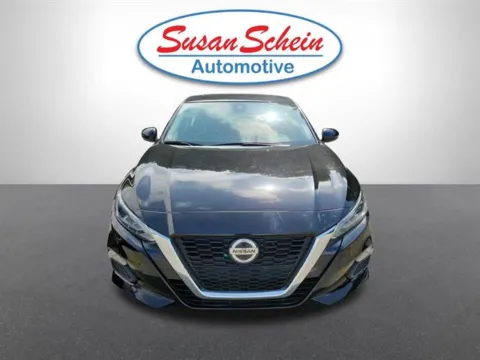 Photos of 2020 Nissan Altima 2.5 SR for sale in Pelham, AL at Susan Schein Automotive - Pelham