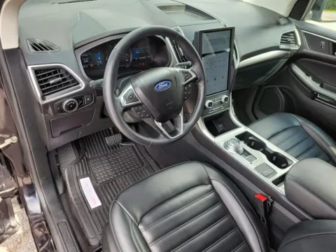 Photos of 2023 Ford Edge SEL for sale in Pelham, AL at Susan Schein Automotive - Pelham