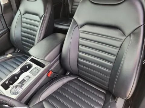 More photos of 2023 Ford Edge SEL at Susan Schein Automotive - Pelham, AL