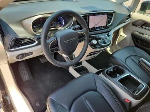 Photos of 2024 Chrysler Pacifica Select for sale in Pelham, AL at Susan Schein Automotive - Pelham