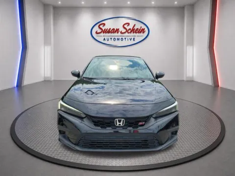 Photos of 2022 Honda Civic Si for sale in Pelham, AL at Susan Schein Automotive - Pelham