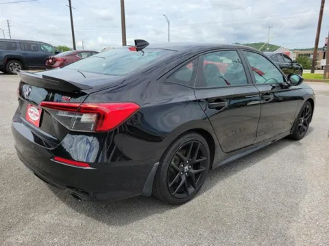 More photos of 2022 Honda Civic Si at Susan Schein Automotive - Pelham, AL