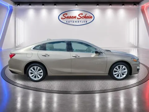 More photos of 2022 Chevrolet Malibu LT at Susan Schein Automotive - Pelham, AL