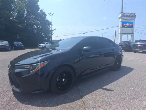 Black 2021 Toyota Corolla LE for sale in Pelham, AL