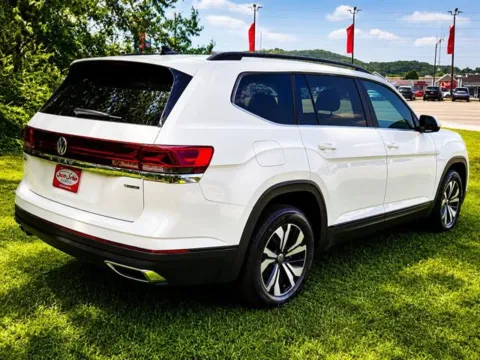 Another view of 2024 Volkswagen Atlas SE 4Motion for sale in Pelham, AL at Susan Schein Automotive - Pelham