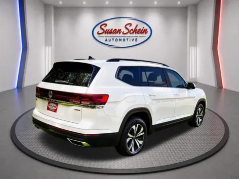 Another view of 2024 Volkswagen Atlas SE 4Motion for sale in Pelham, AL at Susan Schein Automotive - Pelham