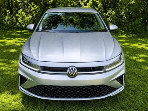 Photos of 2025 Volkswagen Jetta SE for sale in Pelham, AL at Susan Schein Automotive - Pelham
