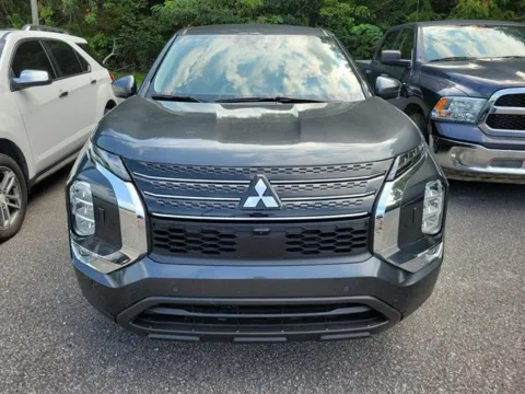 Photos of 2024 Mitsubishi Outlander SE for sale in Pelham, AL at Susan Schein Automotive - Pelham