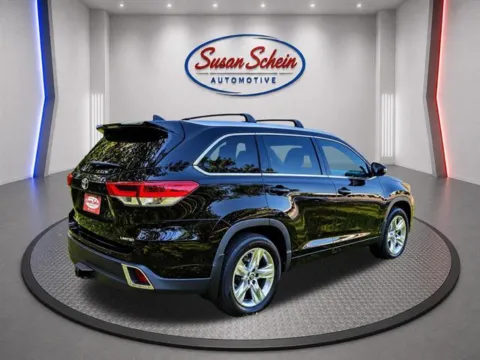 More photos of 2018 Toyota Highlander Limited at Susan Schein Automotive - Pelham, AL