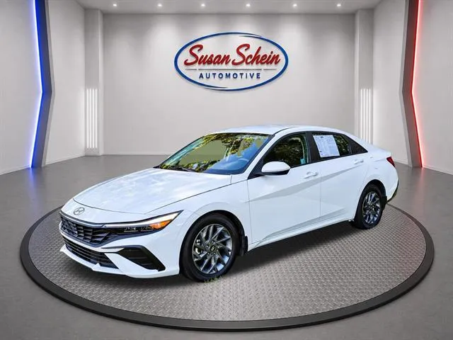 White 2024 Hyundai Elantra SEL for sale in Pelham, AL