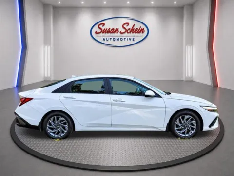 More photos of 2024 Hyundai Elantra SEL at Susan Schein Automotive - Pelham, AL