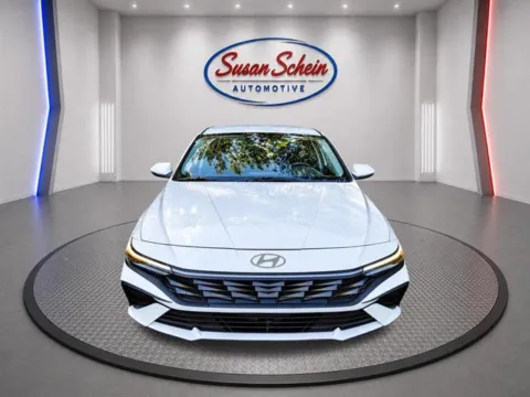 Photos of 2024 Hyundai Elantra SEL for sale in Pelham, AL at Susan Schein Automotive - Pelham