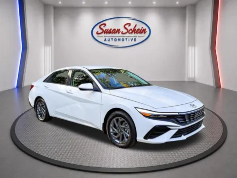 Another view of 2024 Hyundai Elantra SEL for sale in Pelham, AL at Susan Schein Automotive - Pelham