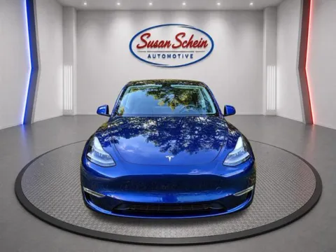 More photos of 2023 Tesla Model Y at Susan Schein Automotive - Pelham, AL