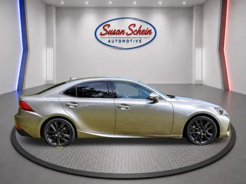 More photos of 2018 Lexus IS at Susan Schein Automotive - Pelham, AL