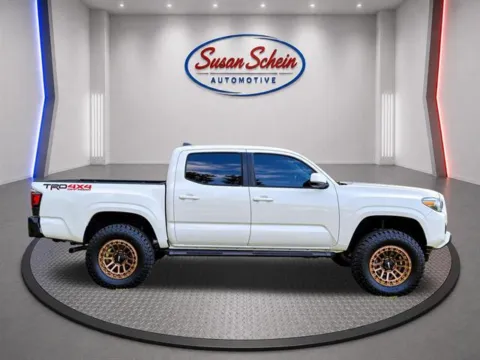 More photos of 2019 Toyota Tacoma SR V6 at Susan Schein Automotive - Pelham, AL