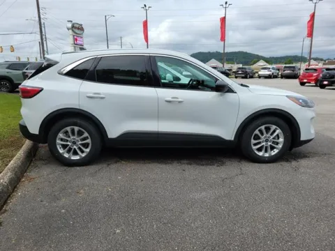 More photos of 2022 Ford Escape SE at Susan Schein Automotive - Pelham, AL