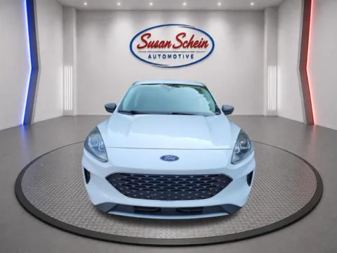 Photos of 2022 Ford Escape SE for sale in Pelham, AL at Susan Schein Automotive - Pelham