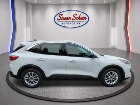 More photos of 2022 Ford Escape SE at Susan Schein Automotive - Pelham, AL