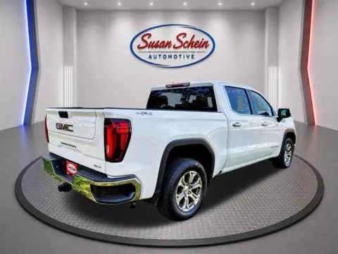 More photos of 2025 GMC Sierra 1500 SLT at Susan Schein Automotive - Pelham, AL