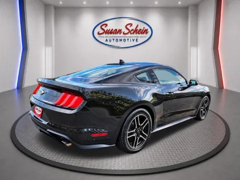 More photos of 2022 Ford Mustang EcoBoost at Susan Schein Automotive - Pelham, AL
