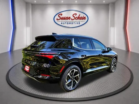 More photos of 2024 Chevrolet Equinox EV LT at Susan Schein Automotive - Pelham, AL