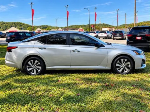 More photos of 2023 Nissan Altima 2.5 S at Susan Schein Automotive - Pelham, AL