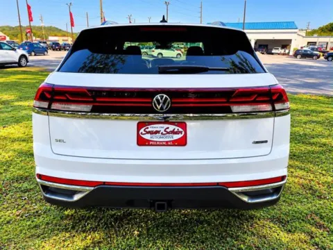 More photos of 2025 Volkswagen Atlas Cross Sport SEL 4Motion at Susan Schein Automotive - Pelham, AL